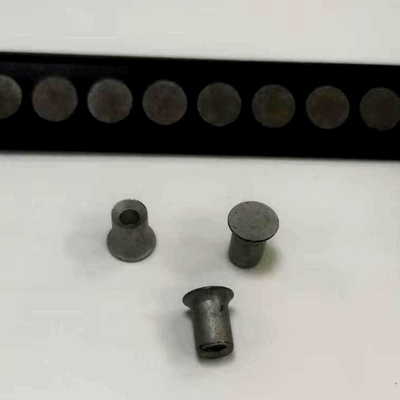 Nity samoprzebijające Nity samoprzebijające ze stali nierdzewnej o wysokiej wytrzymałości 5,3 x 4 mm 5,3 x 5 mm Piaskowane