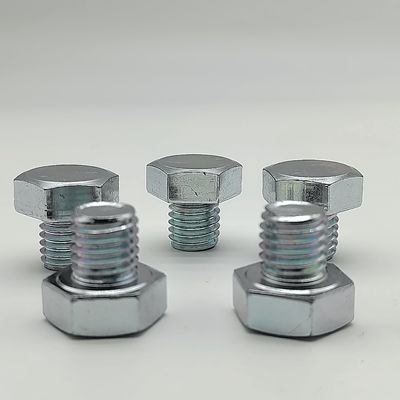 Śruby sześciokątne o wysokiej wytrzymałości do ciężkich maszyn i budownictwa luzem lub w małych opakowaniach, wykończenie surowe