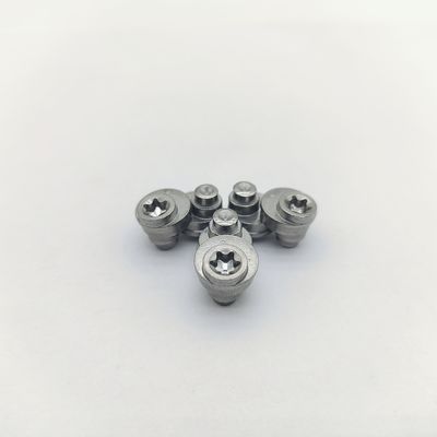 316 Żurawie ekcentryczne Torx ze stali nierdzewnej M2-M6 ± 0,5 mm