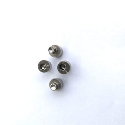 SS304 Mimośrodowa śruba regulacyjna tylnej osi M4x10 Polerowany metal