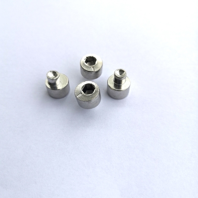 SS304 Mimośrodowa śruba regulacyjna tylnej osi M4x10 Polerowany metal