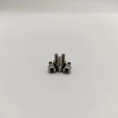 Przemysłowe dystanse sześciokątne SS316/Mosiądz obrabiane CNC, gwinty niestandardowe